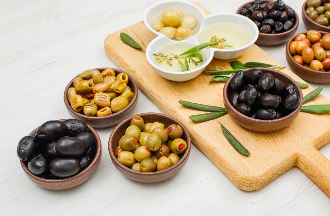Kahvaltı Sofralarının Vazgeçilmezi: Sofralık Zeytin